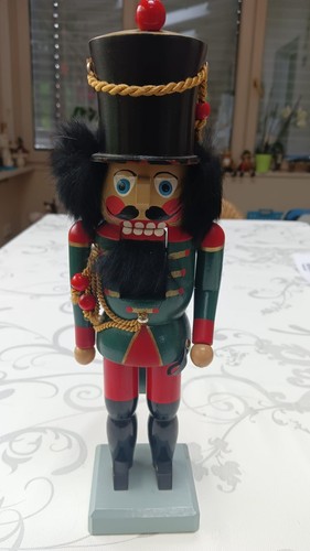 Nußknacker soldat grün - "soldat,