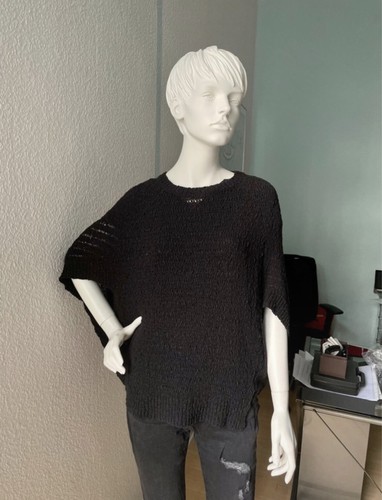 Schwarzes poncho vom marco - poncho,