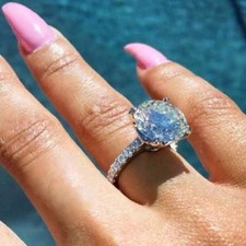 Massiver Verlobungsring