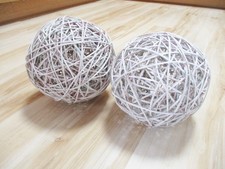 2 X Deko  Kugel / Bastkugel  / Rattankugel   Geflecht  Weiß   16 cm Neu !!!