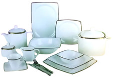 61-teiliges englisches Knochen China Abendessen Set Gold Line Geschirr 8 Personen servieren Neu