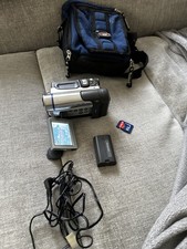 Panasonic PV-DV203D MiniDV Digital Video Camera Camcorder 