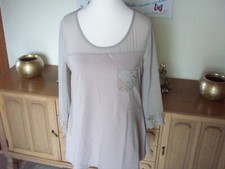 MYRINE-Antwerpen     Edles Blusen-Shirt     Gr. M       Helles Beige     A-Linie