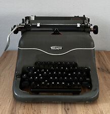 Schreibmaschine TRIUMPH Modell Matura Grau Triumph Werke Nürnberg 1950er Jahre