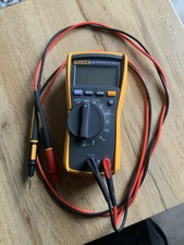 Fluke 116 True RMS Digital