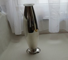große versilberte Vase mit