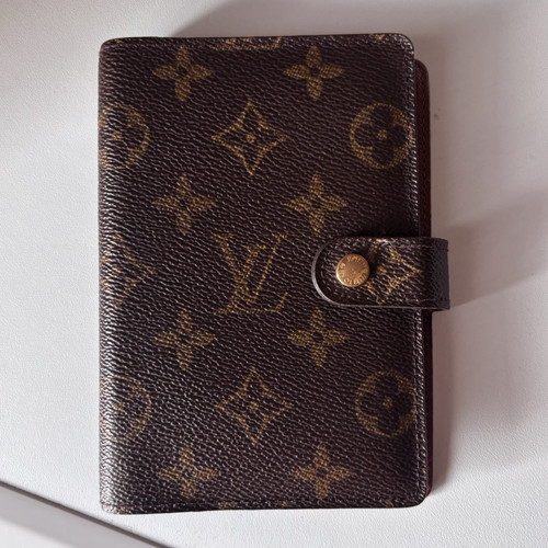 Louis vuitton agenda - louis,