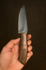 Jagdmesser aus Kohlenstoffstahl mit Rosenholzgriff – geschmiedetes Campingmesser