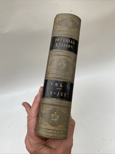 Vintage büchertresor mit - vintage,