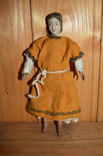 Altes krippengfiguraus - altes,