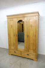 Antiker Kleiderschrank Schrank