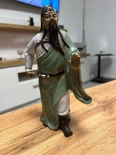 Große asiatische Figur -
