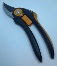 Fiskars Bypass Gartenschere Baumschere Hand Ästschere Plus P541 ø24mm 20cm