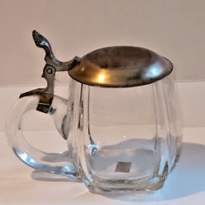 alter Bierkrug mit Zinndeckel