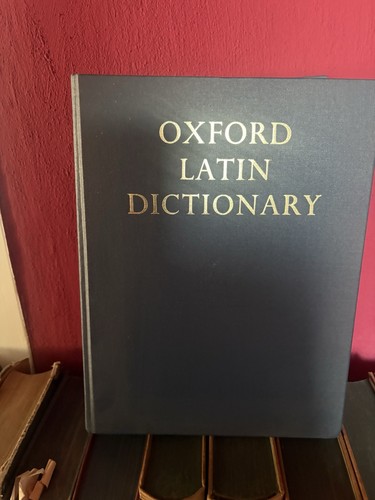 Oxford latin dictionary - oxford,