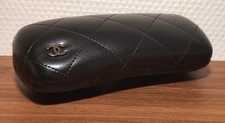 Tolles Chanel Brillenetui aus