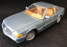Revell - 1990 Mercedes Benz