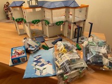 Playmobil 4404 Großes Krankenhaus mit Einrichtung und Erweiterungsteil inkl. BA