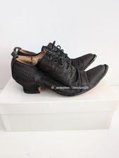 PAUL HARNDEN SHOEMAKERS SILK