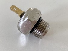 HONDA CBR 1100 XX SC35 Thermoschalter für Lüfter Kühler 37760-MT2-003
