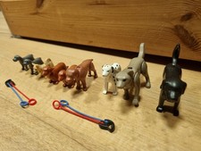 Playmobil - Tiere Hunde ( 9 Stck.) und 2 Leinen