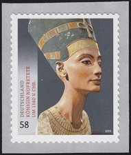 2994 Nofretete-Büste aus