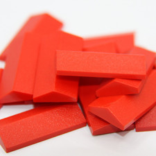 LEGO®  30 rote 2x4 Dachsteine 33° Dachziegel für kreative Hausdächer