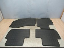 MITSUBISHI OUTLANDER II CW0 2.2 4 x Gummimatte Fußmatten  MZ313928 (220)