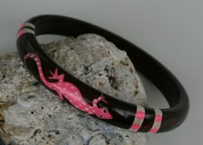 Armreif aus Holz  mit Gecko Motiv  verschiedene Farben