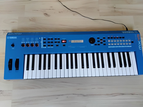Yamaha synthesizer - mx, 49