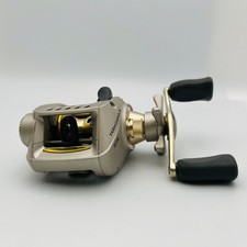 Daiwa TD-X 103HL Team Daiwa Köderrolle linker Griff