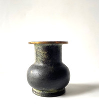 Schwerer alter Bronze