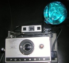 Polaroid 320 Automatic Land