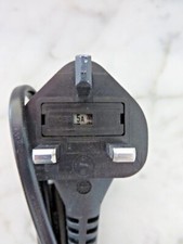 1 Netzkabel Anschlusskabel englischer Netzstecker zu Doppelnutstecker 1,80 m 