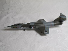 Modellflugzeug - Militär - Kriegsflugzeug  - Kunststoff / Metall - Maßstab ? #85