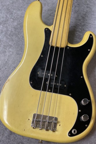 Fender 1976 precision - fender, bass