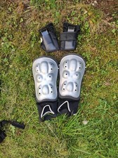 Kinder Schienbeinschoner+Protektorenset für Knie, Ellenbogen, Hände