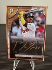 2025 Topps Museum Framed Auto