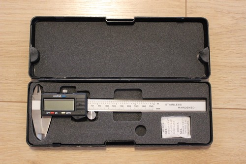 Digitaler messschieber aus - messschieber,