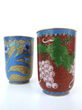2 VINTAGE KLEINE  BECHER  GEFÄßE   CLOISONNE  EMAILLE  MESSING CHINA