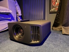 JVC DLA-NP5 Schwarz D-ILA