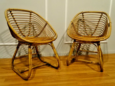 ZWEI WEIDEN GEFLECHT STÜHLE -
