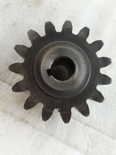 Antrieb Hydraulikpumpe Zahnrad Renault R7056