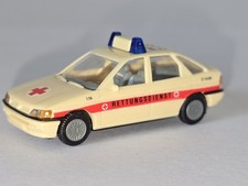 PRALINE, FORD Chia, DRK Notarzt Fahrzeug, Einsatzfahrzeug, H0 1:87 selten