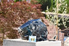 Gartendekoration Glasbrocken