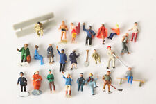H0 ~ 25 Miniaturfiguren u.a. Frau in Badeanzug, Freizeit, Arbeiter  (134062)