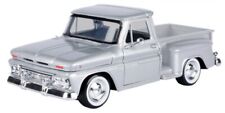 CHEVROLET C10 Fleetside Pick up - 1966 - silver - MotorMax 1:24