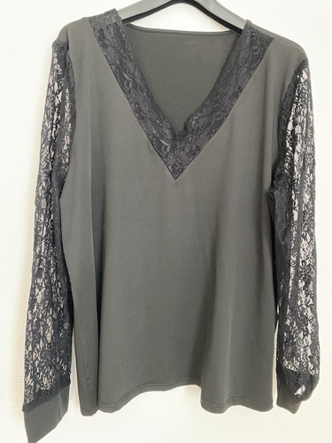 Spitzenshirt