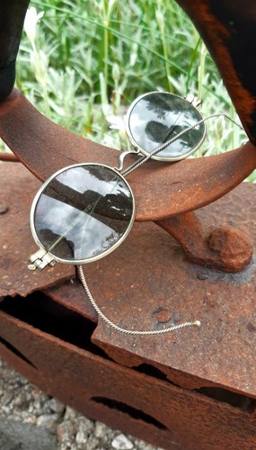 Antike schöne sonnenbrille - antike,