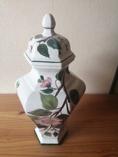 Deckelvase Porzellan mit Blumen  Dekor handbemalt 46 cm